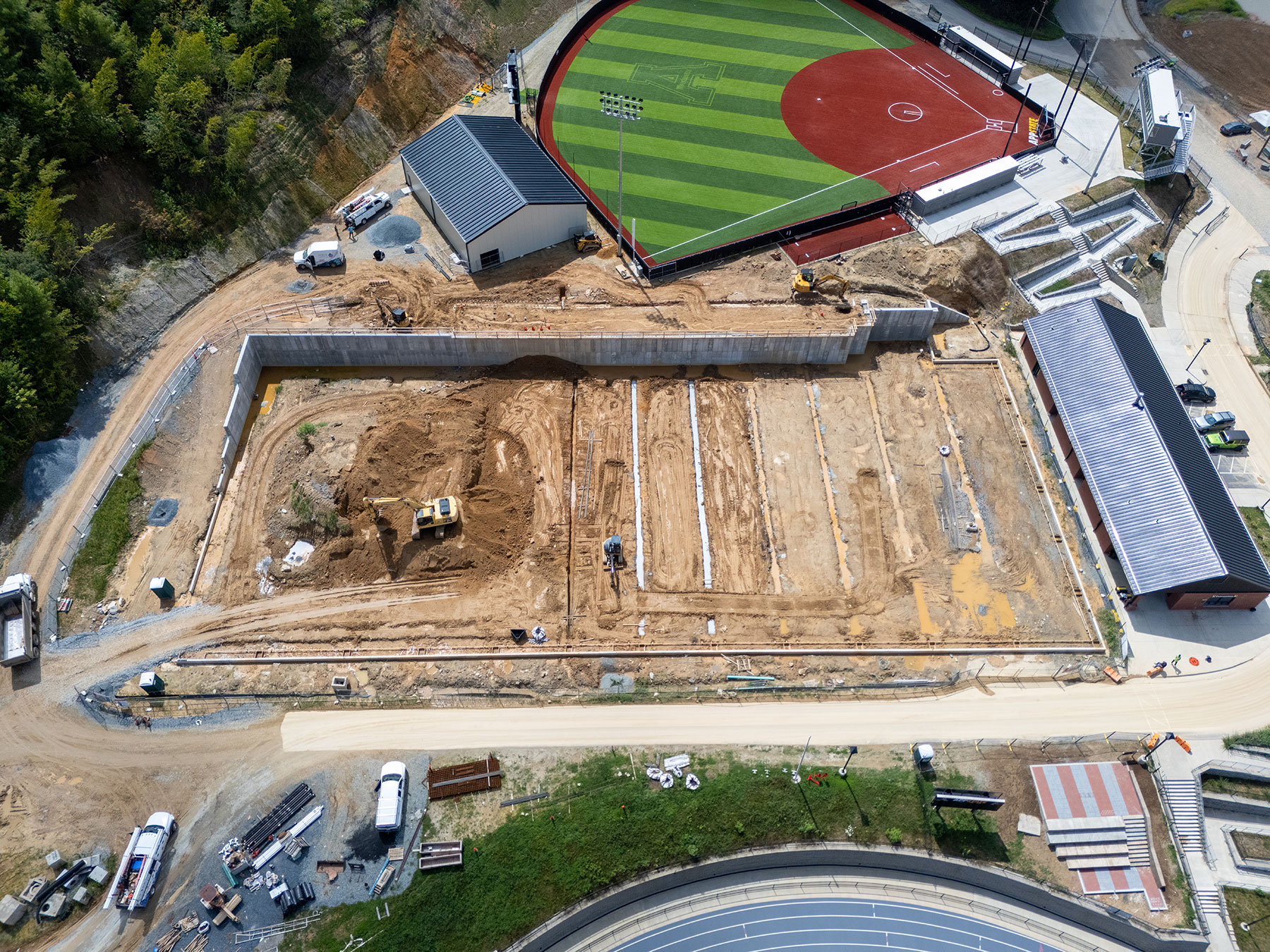 Aerial view of indoor tennis courts construction at App State’s Appalachian 105 property.