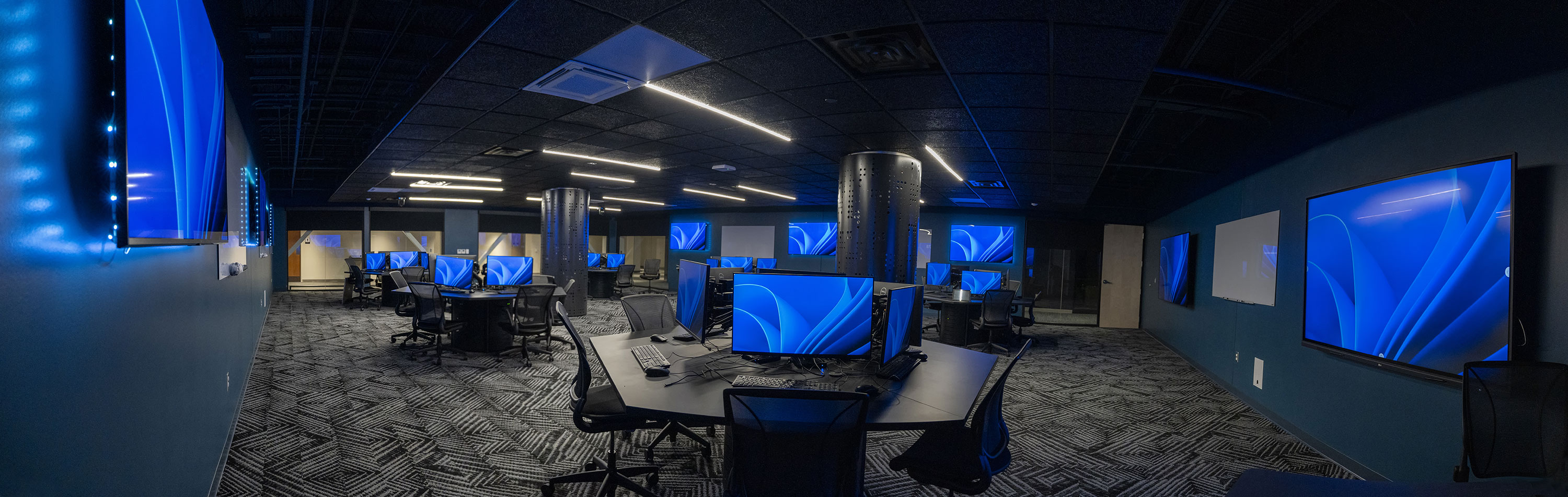 A panoramic view of the new cybersecurity lab